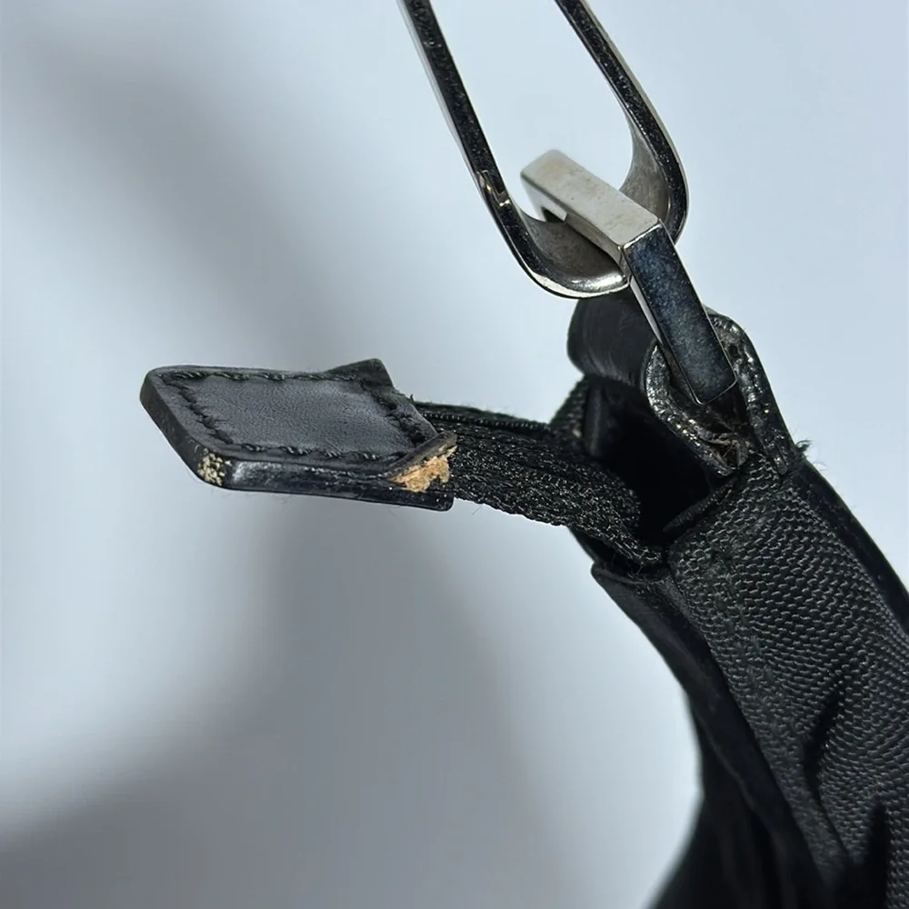 FANTASTIC GUCCI SLOUCHY CROSSBODY W DETACHABLE LEATHER STRAP - Picture 9 of 14